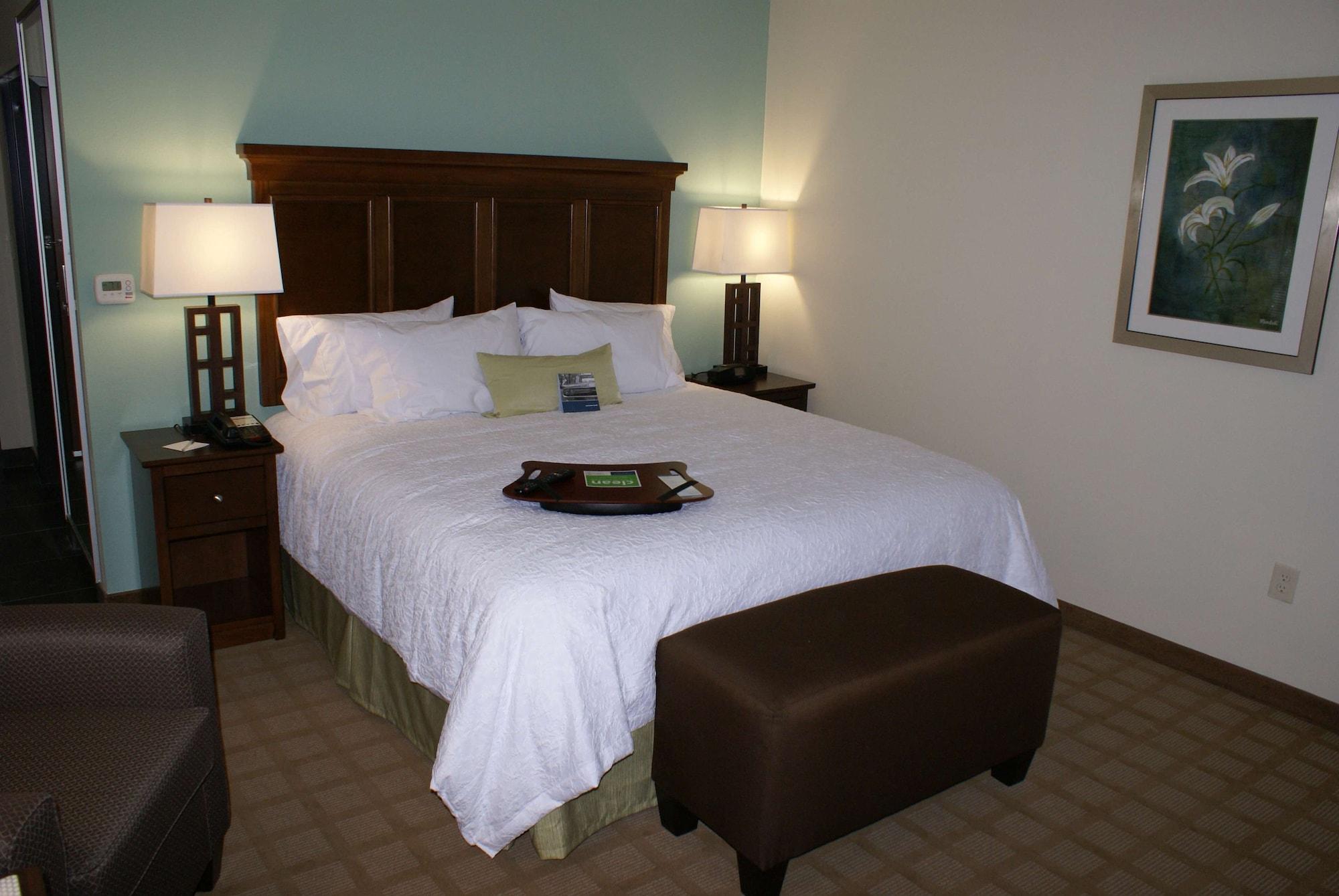 Hampton Inn & Suites Center Екстер'єр фото